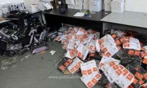 Poliţiştii de frontieră din Giurgiu au descoperit produse susceptibile a fi contrafăcute de peste 400.000 de lei