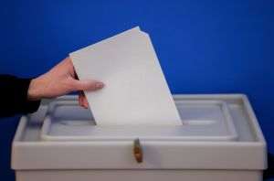 Secţiile de votare din Republica Moldova sunt oficial închise