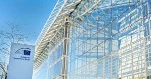 Grupul BEI accelerează şi simplifică investiţiile verzi, stimulând competitivitatea, securitatea energetică şi poziţia de lider tehnologic a Europei