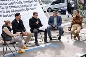 Peste jumătate dintre bucureşteni vor mai multe locuri de parcare