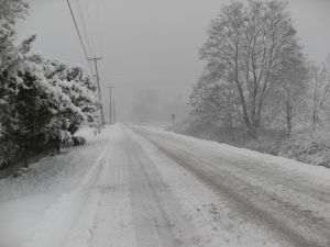 CNAIR: Condiţiile meteorologice nefavorabile închid temporar circulaţia pe Transfăgărăşan