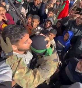 CICR cere eliberarea „în siguranţă şi cu demnitate” a captivilor israelieni şi a prizonierilor palestinieni