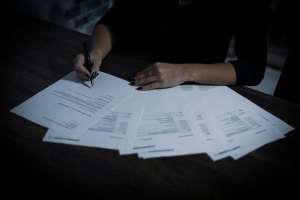 Banca de Investiţii şi Dezvoltare semnează prima convenţie de garantare pentru proiectele publice de investiţii strategice cu CEC Bank