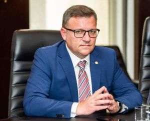 Marius Budăi: Salariul minim va creşte anul viitor, nu va fi îngheţat