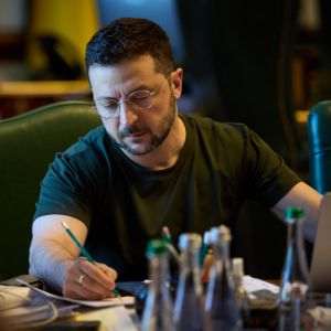 Zelenski i-a retras cetăţenia ucraineană primarului Odessei, Ghenadi Truhanov, şi balerinului Serghei Polunin