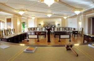 CCR întârzie motivarea legii pensiilor magistraţilor