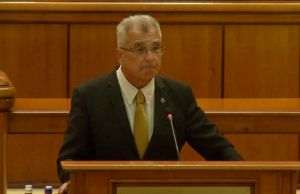Petrişor Peiu: „După cinci ani, Guvernul n-a reuşit nici măcar să desemneze constructorii centralelor de la Işalniţa şi Turceni”