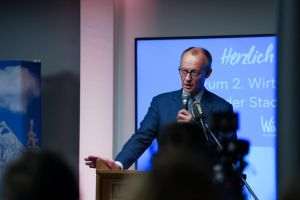 Merz a cerut implicarea Rusiei în negocierile privind Ucraina