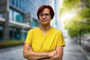 Purtătorul de cuvânt al Guvernului şi-a făcut publică diploma de licenţă