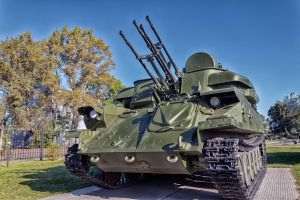 Guvernul a aprobat cadrul pentru investiţiile strategice din industria de apărare