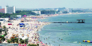 Nici măcar o reducere cu 50% a tarifelor nu va conduce la creşterea cererii pentru vacanţele la mare din România.