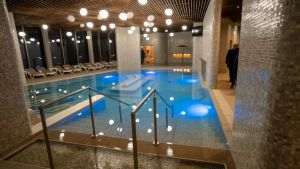 SkiGyimes Hotel & Resort îşi deschide oficial porţile