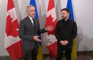 Mark Carney (stânga) şi Volodimir Zelenski (dreapta)/Sursa foto: X