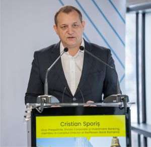 Cristian Sporiş a afirmat: ”Se vorbeşte foarte mult în ultima perioadă despre inteligenţa artificială, despre energie verde şi despre eficienţă energetică. Toate acestea se vor putea realiza pe deplin în momentul în care vor exista şi investiţii majore în infrastructură. Sunt convins că, în perioada următoare, vom auzi din ce în ce mai mult despre proiecte de investiţii în domeniul energiei, însă nu doar în zona de producţie".