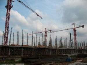 Colliers: Piaţa terenurilor rămâne stabilă în 2025, cu revenire puternică a tranzacţiilor spre final de an