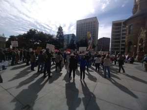 Marş de protest organizat de AUR la Curtea de Argeş, în contextul crizei apei potabile