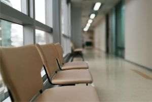 Clinicile medicale pierd pacienţi din cauza unor deficienţe de organizare şi comunicare