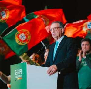 Antonio Seguro, candidatul Partidului Socialist, câştigătorul alegerilor prezidenţiale din Portugalia. (Sursa foto: facebook / Antonio Jose Seguro)