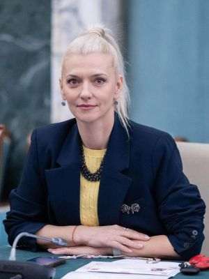 Alina Gorghiu: Primăria Curtea de Argeş are excedent, dar 50.000 de oameni rămân fără apă potabilă