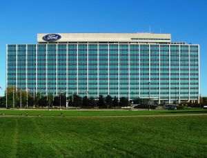 Ford mizează pe tehnologia electrică de 48V pentru o nouă generaţie de camionete electrice