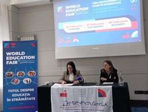 Studiu: Tinerii români schimbă strategiile legate de studiile în străinătate