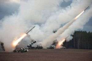 Iranul declară că a efectuat atacuri la scară largă asupra unor ţinte americane şi israeliene