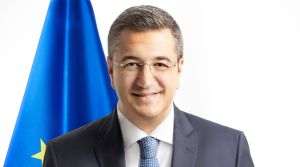 COMISARUL EUROPEAN APOSTOLOS TZITZIKOSTAS