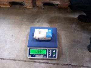 ANPC a oprit 140 de tone de zahăr de la vânzare după ce a găsit diferenţe de gramaj