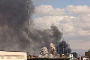 Iran: Bombardamente israeliano-americane în mai multe regiuni