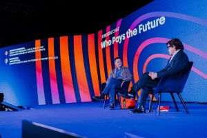 Money Motion: „Băncile fără aplicaţii mobile performante riscă să dispară până în 2035”