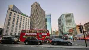 Banca Angliei menţine dobânda la 3,75% pe fondul şocului energetic generat de conflictul din Orientul Mijlociu