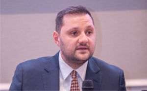 Valentin Drăgoi, DT Lawyers: „Recuperarea creanţelor în agribusiness nu începe în insolvenţă, ci în contract”