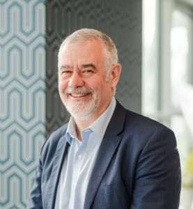 AROBS finalizează procesul de fuziune prin absorbţie pentru simplificarea structurii de grup