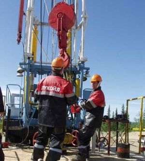 Surse: Producţia de petrol a Rusiei, redusă puternic