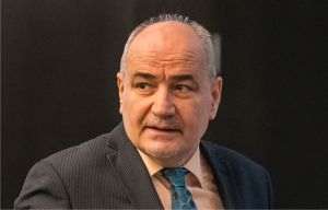 Adrian Mitroi, ASE professor: "We desperately need listings, but done professionally, not «Romanian»”