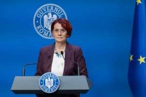 Ioana Dogioiu - Purtătoarea de cuvânt a Executivului; Sursa foto: Facebook / Ioana Dogioiu