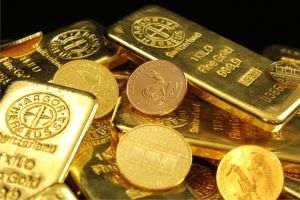 Gold falls below $4,600 an ounce; investors await a possible tightening of Fed policy