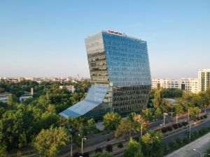 UniCredit Bank susţine extinderea Romanian Business Consult prin finanţarea achiziţiei MidEuropa