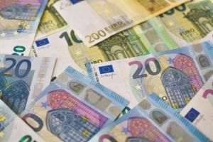 Reuters: Ungaria a restituit Ucrainei banii confiscaţi