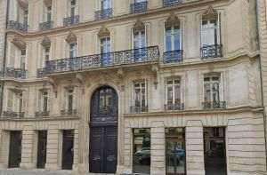 Reuters: Banca Franţei avertizează că războiul din Orientul Mijlociu începe să afecteze economia franceză