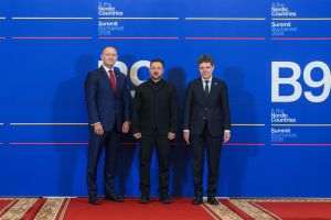 Karol Nawrocki - stânga, Volodimir Zelenski - centru şi Nicuşor Dan - dreapta; Sursa foto: Facebook / Nicuşor Dan