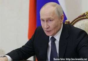 Putin se întâlneşte cu Xi după vizita lui Trump în China