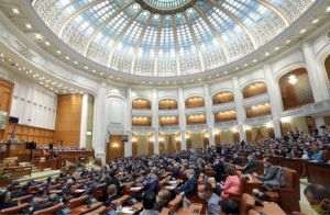 Trei persoane din afara partidelor se află pe lista pentru funcţia de prim-ministru