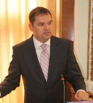 Ministerul Dezvoltării investeşte în reabilitare termică şi consolidare