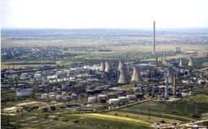 ANUNT VANZARE PACHET „ZONA PARC REZERVOARE 2” DIN INCINTA PLATFORMEI PETROCHIMICE BRADU (ARGES)