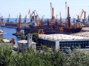 Manevrele navelor - reluate în Portul Constanţa după aproximativ şapte ore