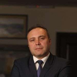 Dumitru Chisăliţă (AEI):Energia gratuită la prânz diminuează factura de seară. Experimentul PPC arată cum pot câştiga simultan clienţii, furnizorii şi sistemul energetic
