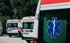 Mii de apeluri la Ambulanţă, sute de persoane au avut nevoie de ajutor din cauza caniculei
