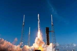 Reuters: SpaceX intră în indicele Nasdaq-100 la mai puţin de o lună de la listare
