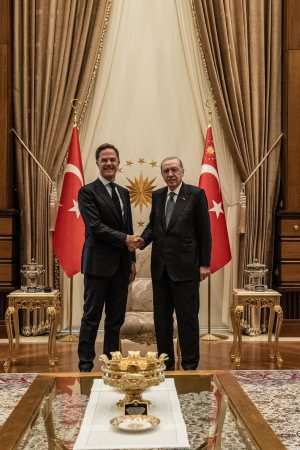 The New York Times: Mark Rutte minimalizează criticile dure ale lui Donald Trump la adresa NATO
